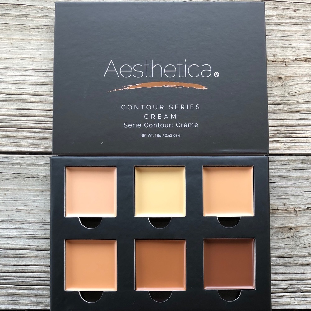 AESTHETICA Cream Contour Kit Palette